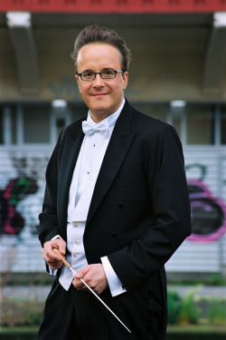 Conductor Marc Taddei